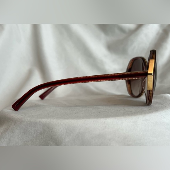 Fendi Oversized Red/Gold Sunglasses - Picture 4 of 9